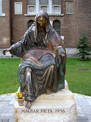 Archivo:HungarianPieta1956UNJ