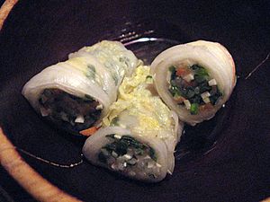 Archivo:Korean cuisine-Baechuseon-01