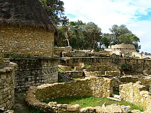 Archivo:Kuelap