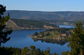 Lago Vichuquén en primavera.JPG