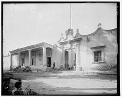 Archivo:Palacio de cortes coyoacán