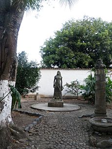 Archivo:Patio interior, casa de Policarpa Salavarrieta, Villa de Guaduas
