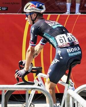 Archivo:Primož Roglič @primozroglic Vuelta 2024. @lavuelta -plasencia (53942805741)