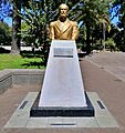 Pza San Carlos - Prat Arturo Busto