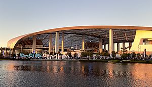 Archivo:SoFi Stadium 2021
