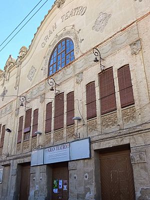 Archivo:Villarrobledo - Gran Teatro 1