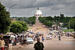 Yamoussoukro downtown.jpg