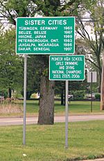 Archivo:Ann Arbor Sister Cities Sign