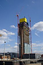 Archivo:Beetham Tower, 301 Deansgate - under construction - geograph.org.uk - 48008