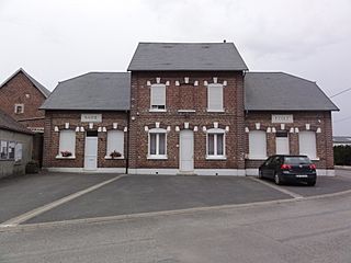 Benay (Aisne) mairie-école.JPG
