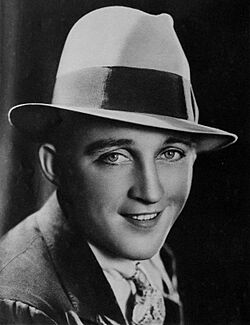 Archivo:Bing Crosby - Modern Screen, September 1932