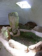 Cistas del enterramiento de la Edad del Bronce en Cairnapple Hill. Este lugar ha sido utilizado desde el Neolítico hasta la era cristiana, durante unos 4000 años.
