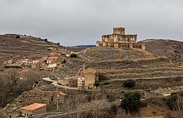 Vista de Magaña y su castillo