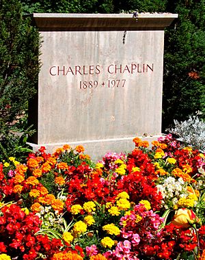 Archivo:Charlie Chaplin grave