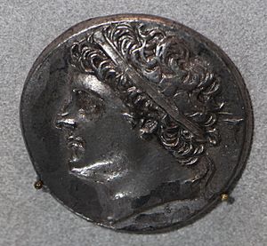 Archivo:Dinastie della grecia occidentale, hieron II, 32 litri di siracusa, 274-216 ac ca