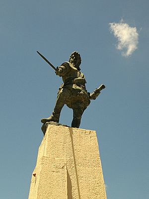 Archivo:Estatua de Francisco de Aguirre