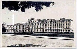 Archivo:Faculdade medicina usp