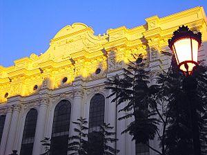 Archivo:Gran Teatro de Huelva 001