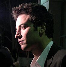 Josh Radnor (2009, profile).jpg