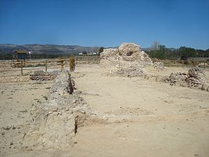 Archivo:L'Hostalot i la mansio Ildum (espacio de protección arqueológica)