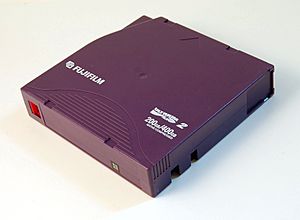Archivo:LTO2-cart-purple