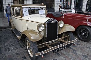 Archivo:Lancia Artena Berlina 1930
