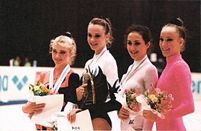 Archivo:Larissa Loukianenko, Ekaterina Serebrianskaya, Maria Petrova y Amina Zaripova 1996 Budapest 02