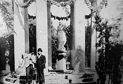 Archivo:Miquel Utrillo and Joan Maragall - 1898 - Parc del Laberint d'Horta