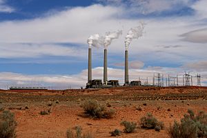 Archivo:Navajo Generating Station, Navajo Reservation, Page, Arizona (Power Plant) (3454073363)