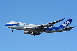 Archivo:Nippon Cargo Airlines, Boeing 747-400F JA08KZ NRT (23787081785)