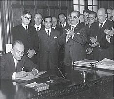 Archivo:Pacto de benidorm