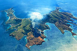 Archivo:Palau Banta Nusa Tenggara Barat Indonesia