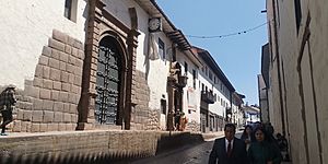 Puerta Colegio San Bernardo.jpg