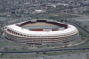 Archivo:RFK Stadium aerial photo, 1988