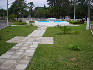 Archivo:Rotonda del Barrio Ytay, Asunción