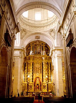 Archivo:Salamanca - Clerecia 24