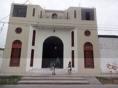 Archivo:SantuarioSeñordelosMilagrosHuaral