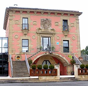 Archivo:Usúrbil - Atxega Jauregia (Hotel-Restaurante)