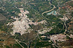 Archivo:Vista aérea de Álora
