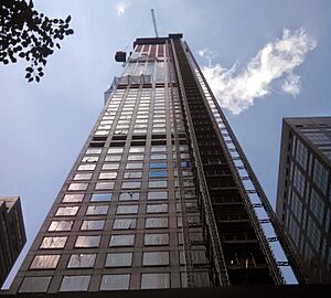 Archivo:2014 July NYC's 432 Park Avenue