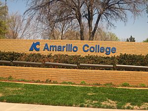 Archivo:Amarillo College sign