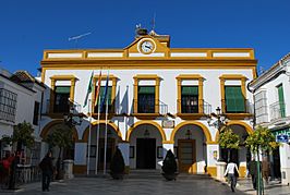 Fachada principal de la casa consistorial, ubicada en la Plaza del Cabildo