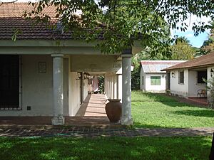 Archivo:Casa y Museo del dibujante y pintor costumbrista Florencio Molina Campos (Moreno)