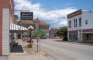 Archivo:Catlettsburg Kentucky Louisa Street