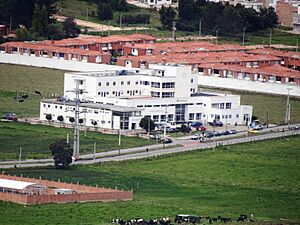 Archivo:Clinica Saludcoop Tunja