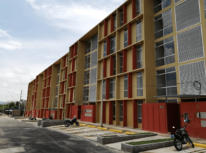 Archivo:Condominio El Parque Tarapoto