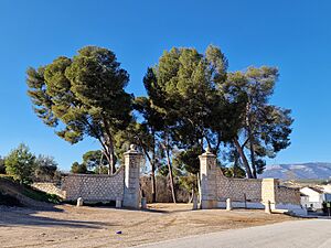 Archivo:Entrada de Trasmulas (Granada)