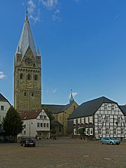 Archivo:Erwitte, die Sankt Laurentius Kirche Dm17 foto9 2015-09-11 16.07