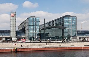 Archivo:Hauptbahnhof Berlin