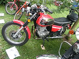 Archivo:Jawa 350 OHC